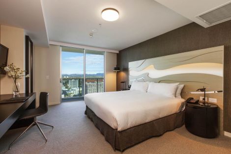 Hilton Surfers Paradise King Guest Room