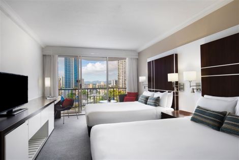 Mantra on View Surfers Paradise twin room