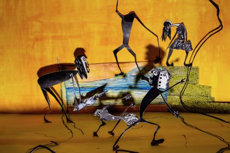 Anna Gonzalez, Running Away, 2020, archival print, 50 x 75 cm